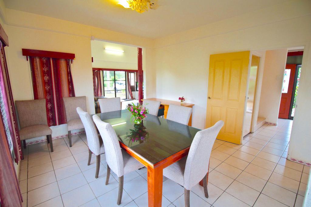 Tonga Holiday Villa ヌクアロファ エクステリア 写真