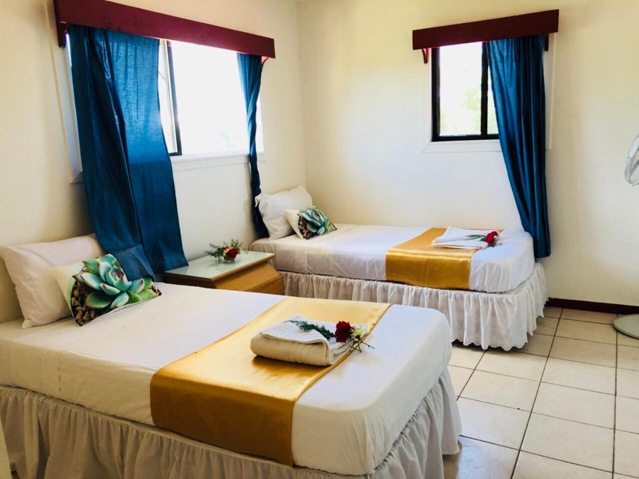 Tonga Holiday Villa ヌクアロファ エクステリア 写真