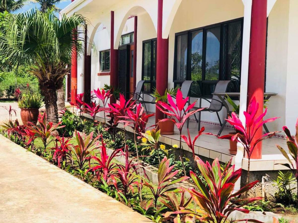 Tonga Holiday Villa ヌクアロファ エクステリア 写真