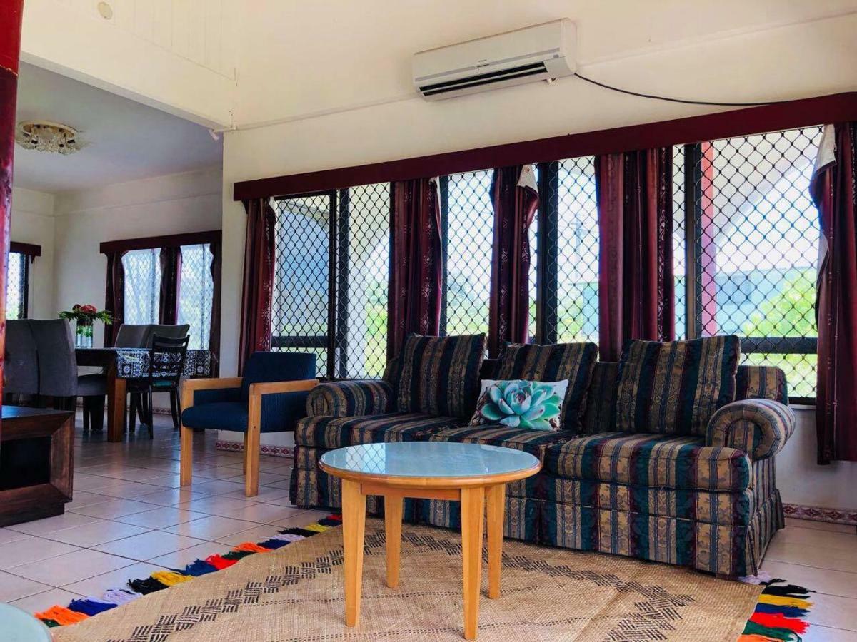 Tonga Holiday Villa ヌクアロファ エクステリア 写真