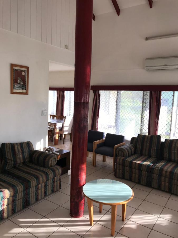 Tonga Holiday Villa ヌクアロファ エクステリア 写真