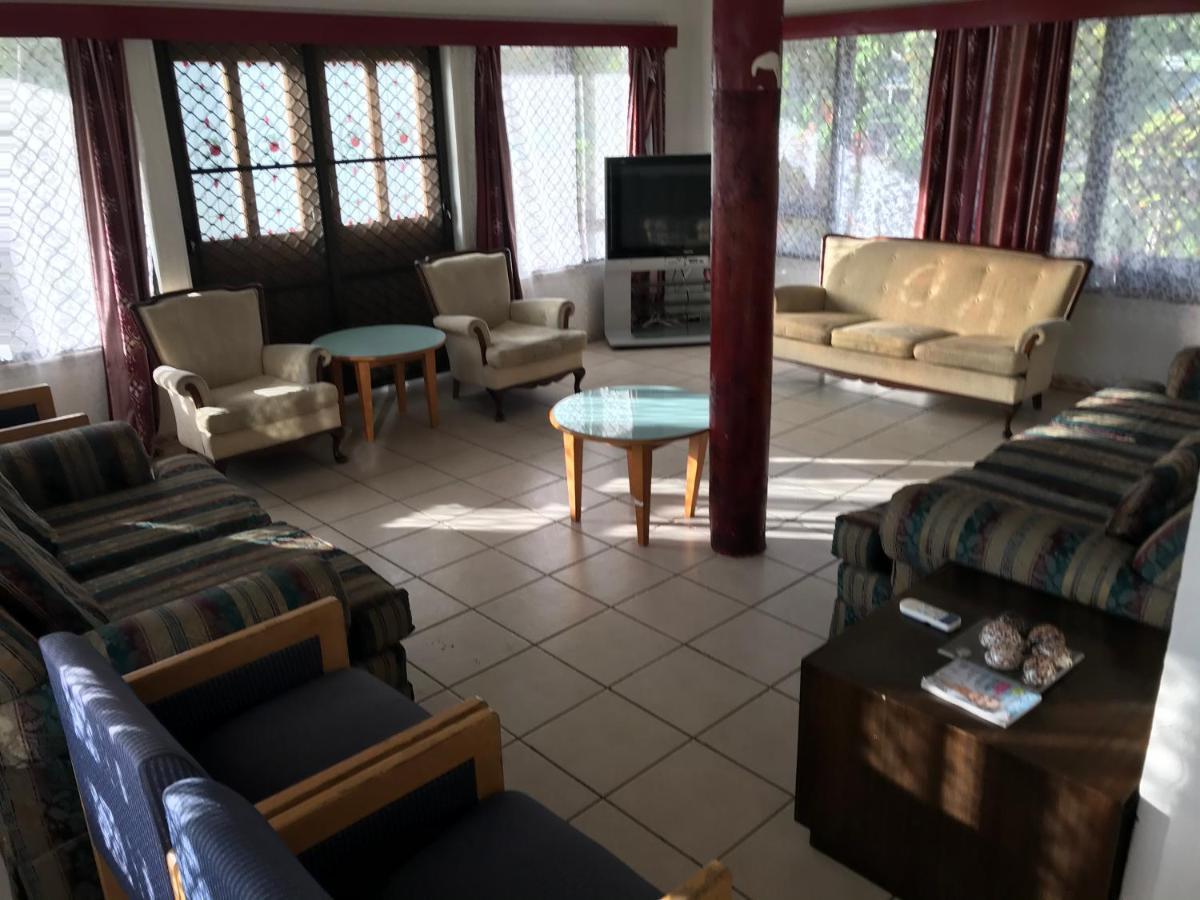Tonga Holiday Villa ヌクアロファ エクステリア 写真